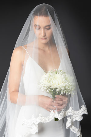 Thin Lace Edging Veil with Sequins