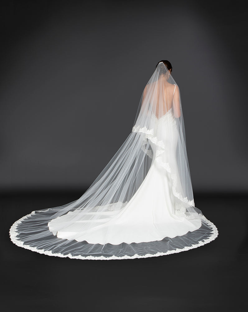 Broad Lace Edging Veil