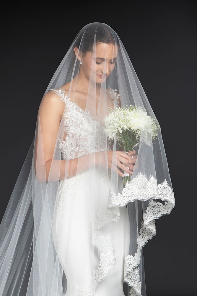 Broad Lace Edging Veil